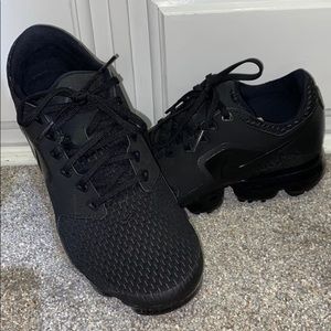 black nike vapormax